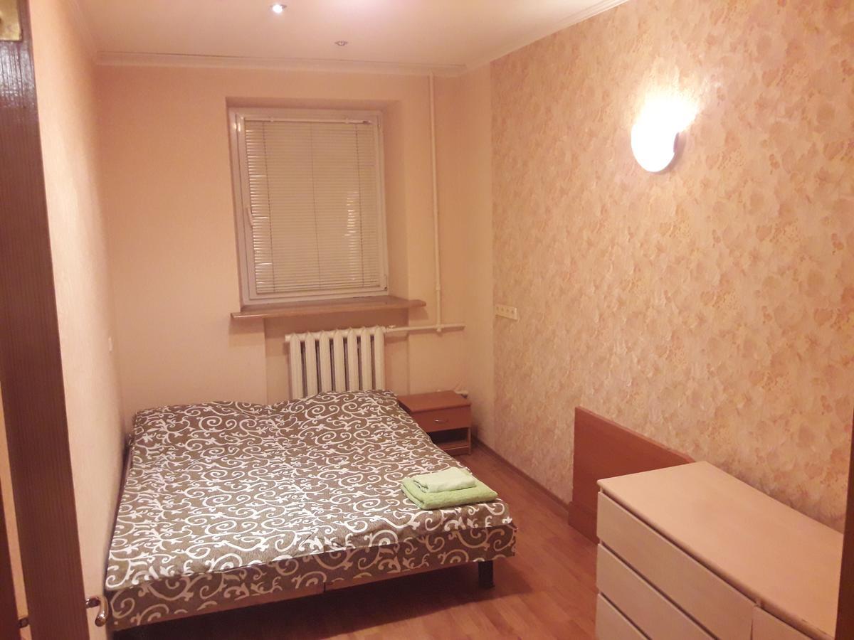 Appartment Near M. 23 Serpnya Harkiv Exterior foto